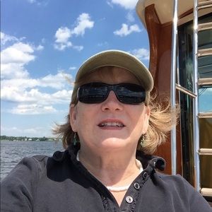 Meet your Posher, Jeanne